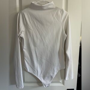 Good American Bodysuit- FLATTERING!